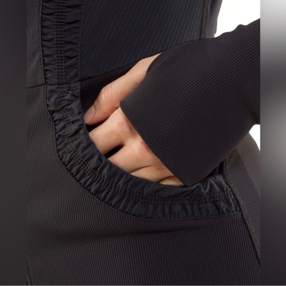 LULULEMON Dance Studio Reversible Hooded Athletic Jacket Black Size 6 - Picture 7 of 12